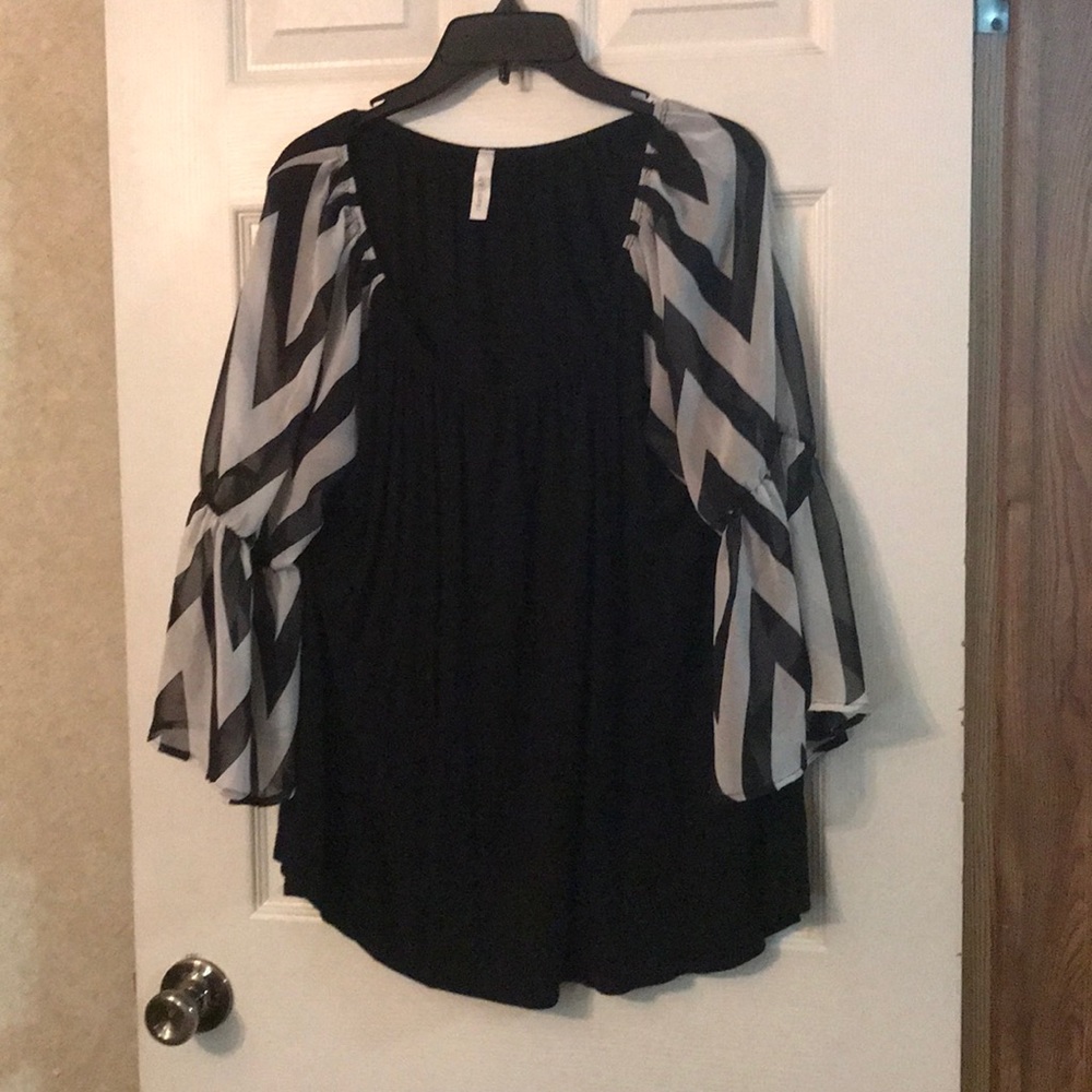 Cute top!